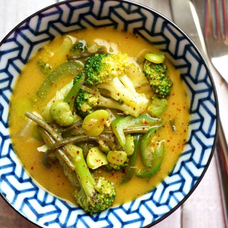 Curried Broccoli Soup Recipe — Eatwell101