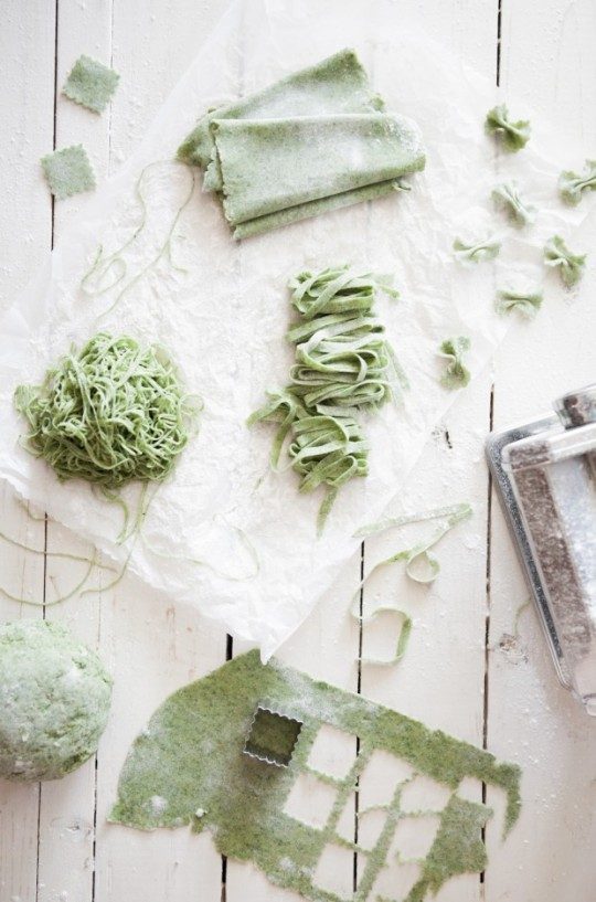 homemade spinach pasta dough