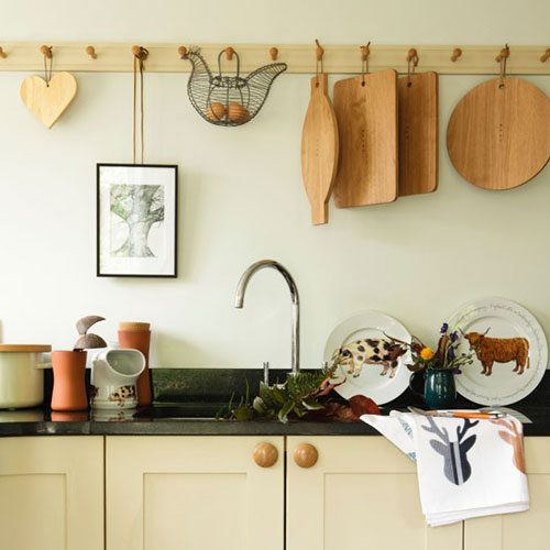 ideas to store chopping boards