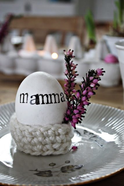 DIY cheap and chic Easter egg place card