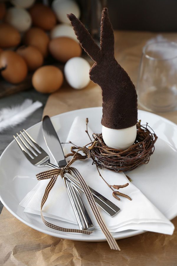 Easy Easter Table Setting
