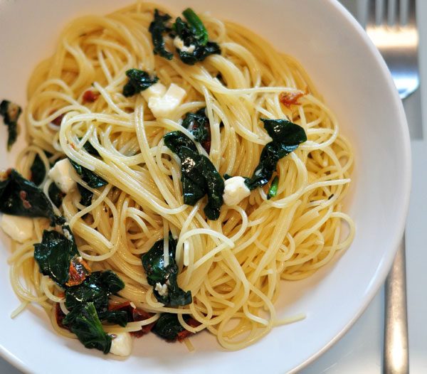 Pasta Recipe with Spinach Mozzarella
