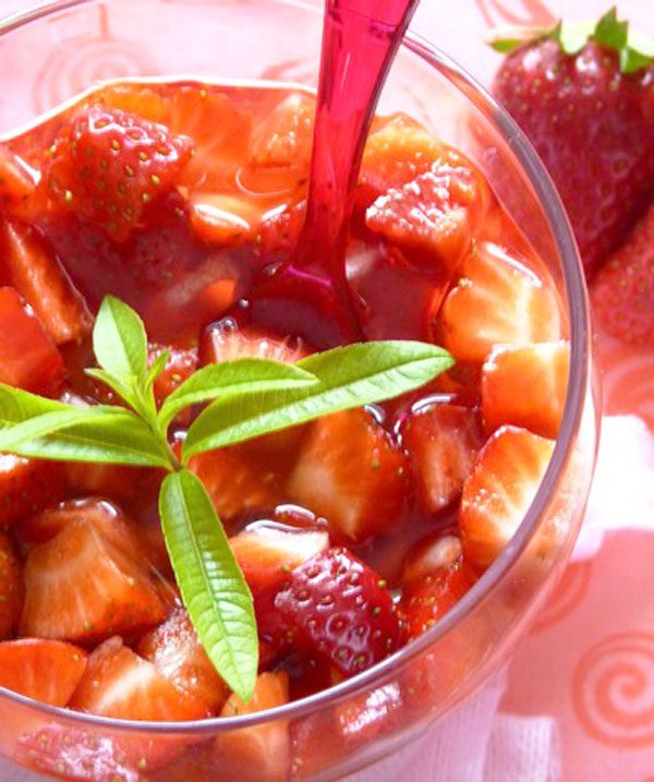 Fresh Strawberry Salad
