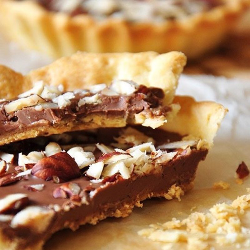 Hazelnut and Nutella Tarts Recipe — Eatwell101 Hazelnut and Nutella Tarts Recipe — Eatwell101