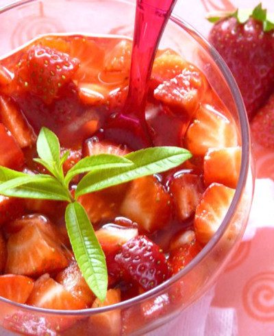 Fresh Strawberry Salad