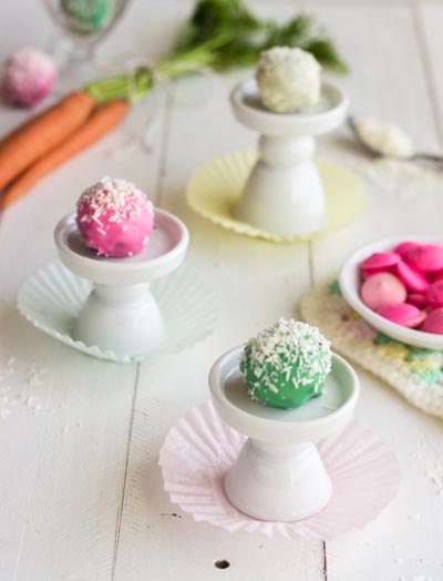 easter carrot cakes