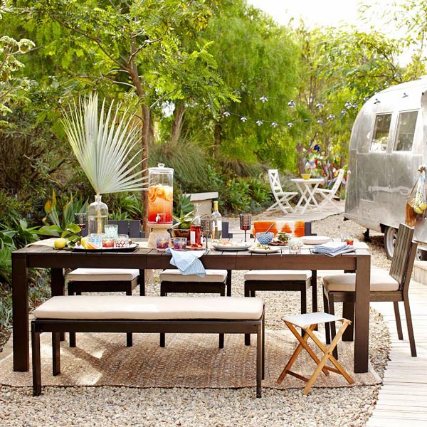 outdoor dining table set