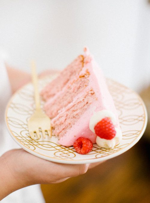 spring raspberry cake