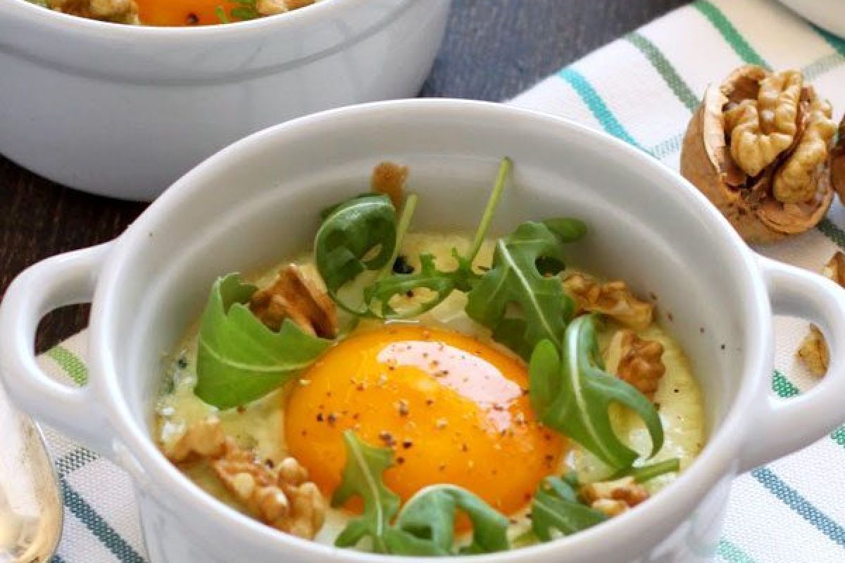 Cheesy Baked Eggs