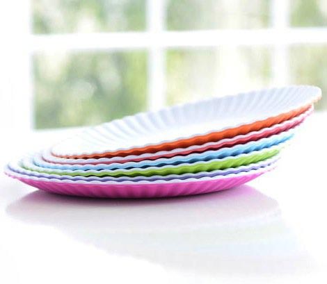 picnic plates