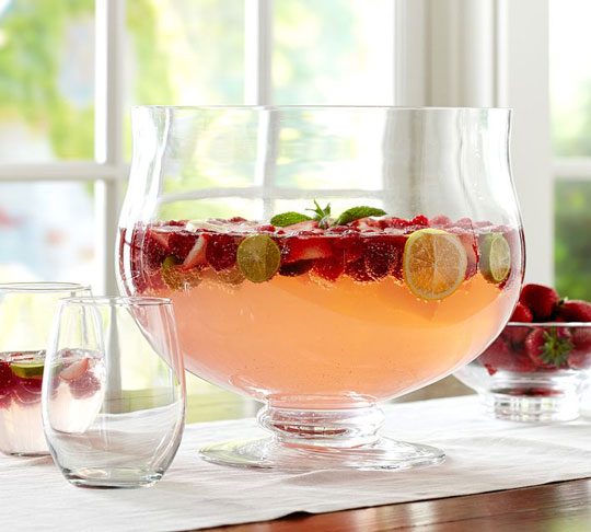 CLASSIC GLASS PUNCH BOWL