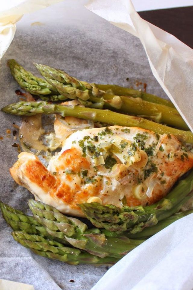 Chicken Breasts & Asparagus Foil Packets