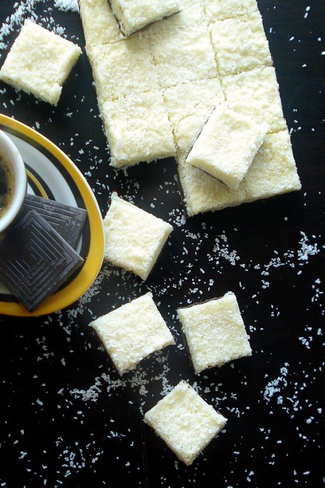 Chocolate Coconut Mounds Bars