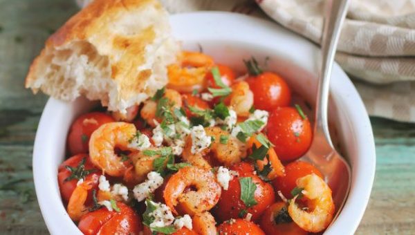 Cherry Tomatoes With Roasted Shrimps - #recipe by #eatwell101 - https://www.eatwell101.com/roasted-tomatoes-with-shrimps-recipe