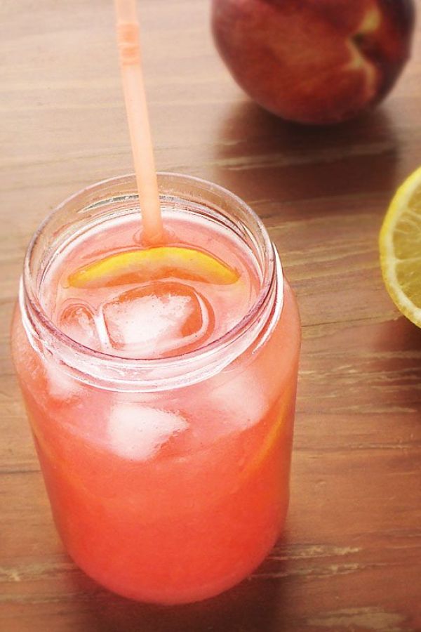 Fresh Peach Lemonade - #recipe by #eatwell101 - https://www.eatwell101.com/fresh-peach-lemonade-recipe
