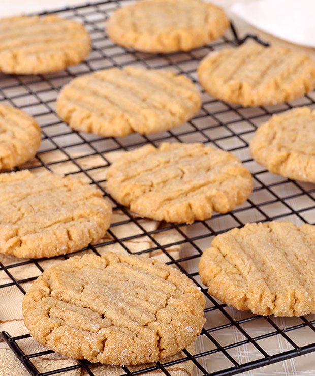 Bookmark This: 3-Ingredient Peanut Butter Cookies