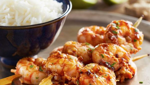 Marinated Tandoori Shrimp Skewers - #recipe by #eatwell101 - https://www.eatwell101.com/marinated-tandoori-shrimp-skewers-recipe