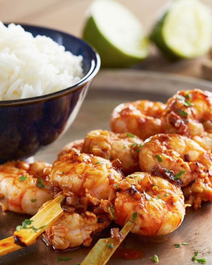 Marinated Tandoori Shrimp Skewers - #recipe by #eatwell101 - https://www.eatwell101.com/marinated-tandoori-shrimp-skewers-recipe