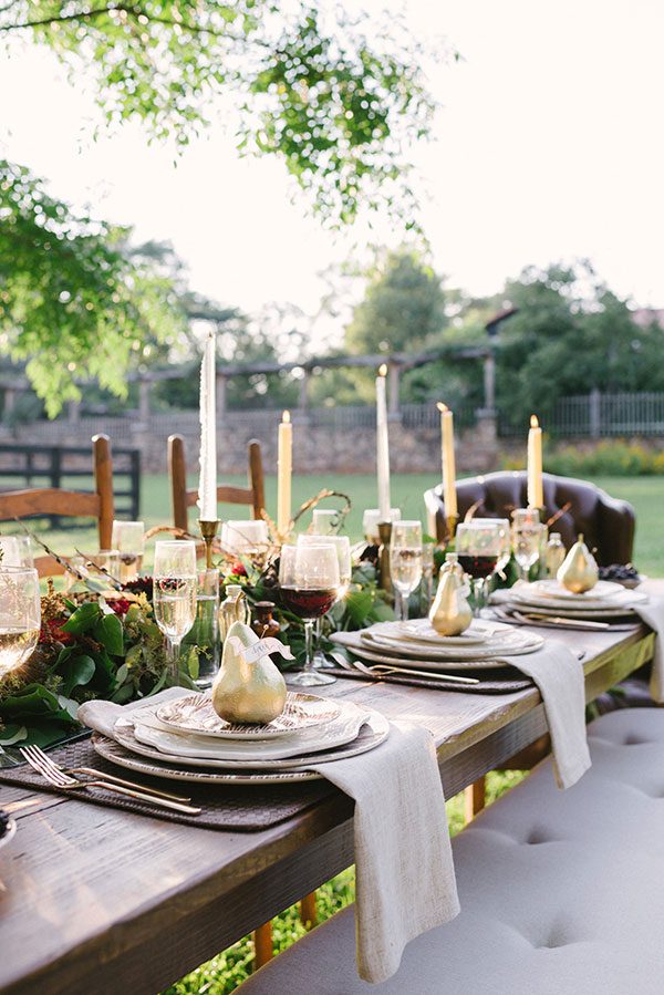 outdoor fall tablescape