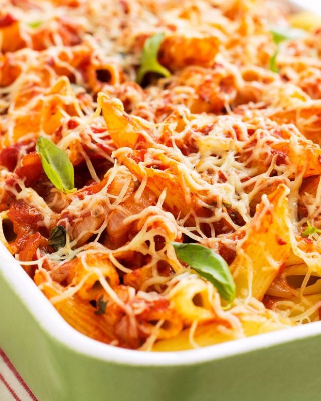 Tomato Basil Baked Penne - #recipe by #eatwell101 - https://www.eatwell101.com/tomato-baked-penne-recipe