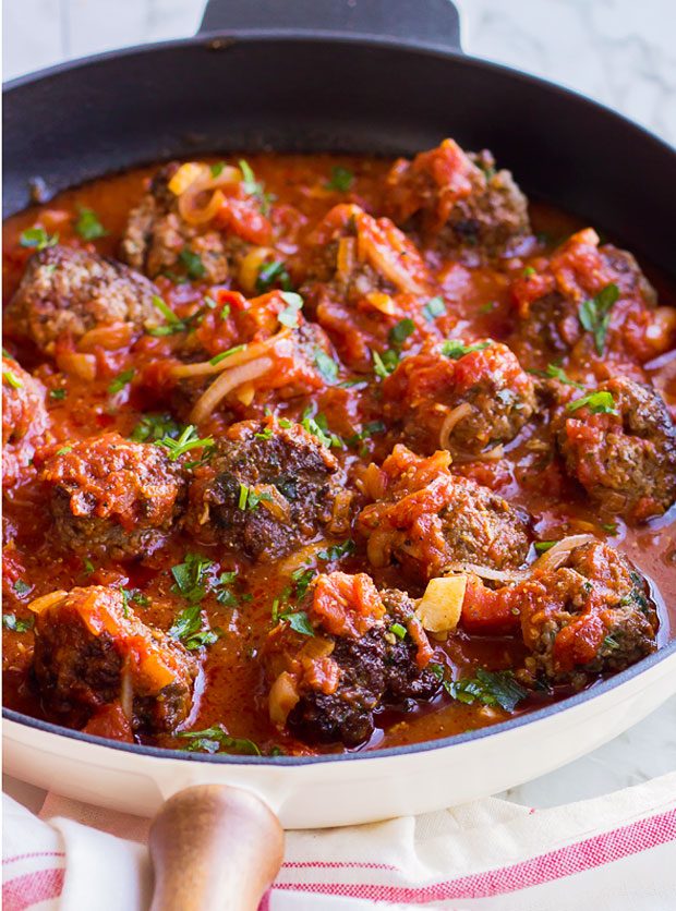 Turkey Meatballs with Spicy Tomato Sauce