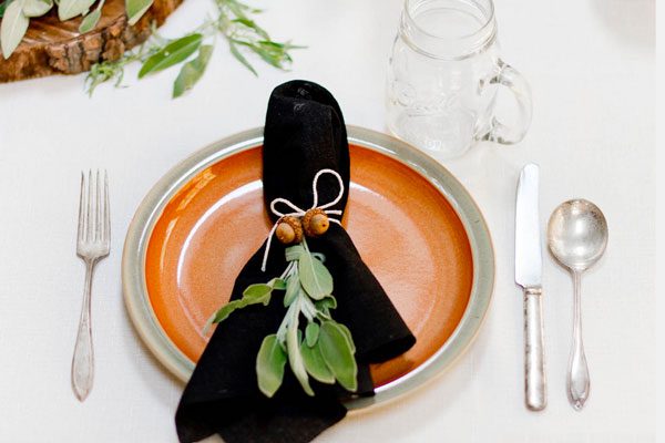 acorn fall tablescape