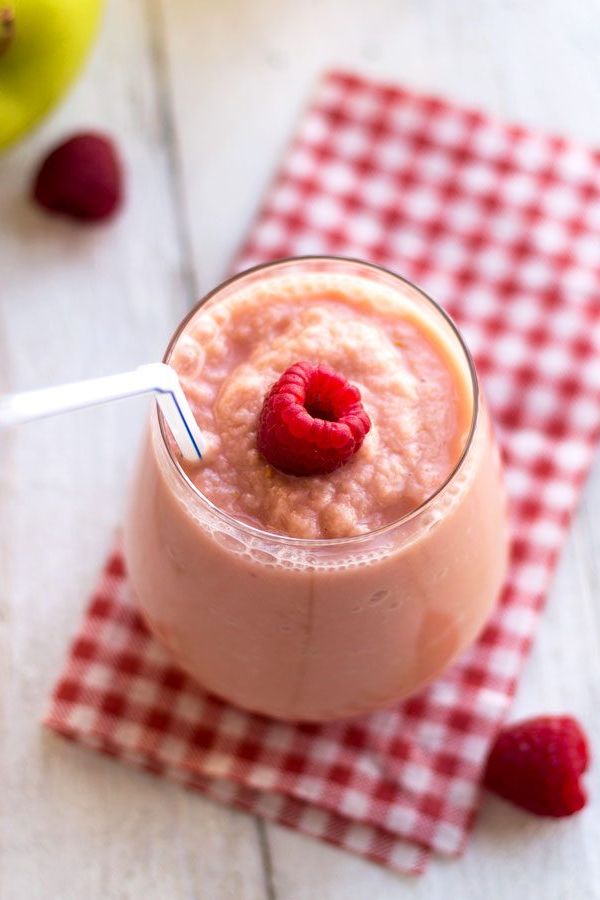 Apple-Raspberry Smoothie - #recipe by #eatwell101 - https://www.eatwell101.com/apple-raspberry-smoothie-recipe