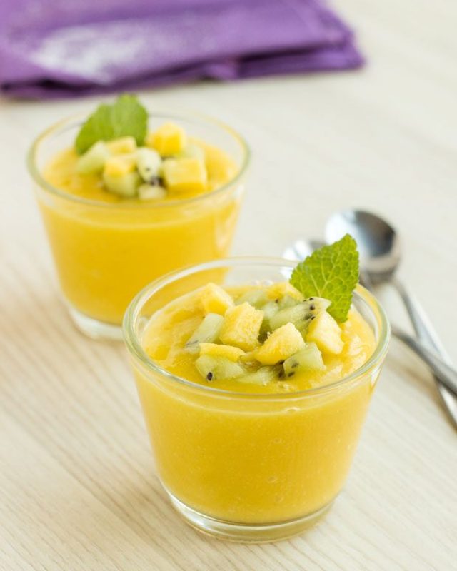 Chilled Mango Soup - #recipe by #eatwell101 - https://www.eatwell101.com/chilled-kiwi-mango-soup-recipe