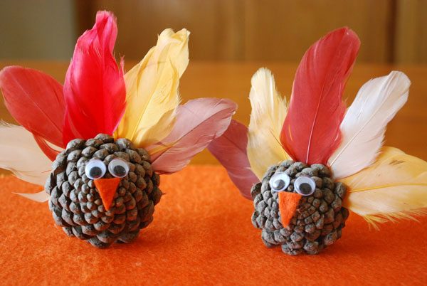thanksgiving pinecone crafts