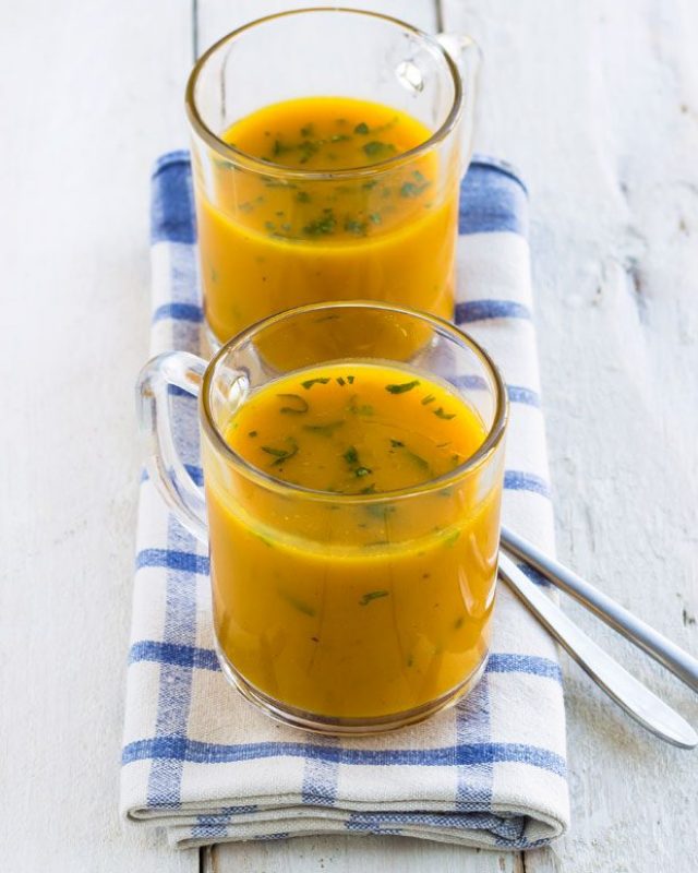 Cilantro Butternut Squash Soup - #recipe by #eatwell101 - https://www.eatwell101.com/roasted-butternut-squash-soup-recipe