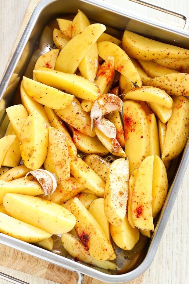 Garlic-Roasted-Potatoes