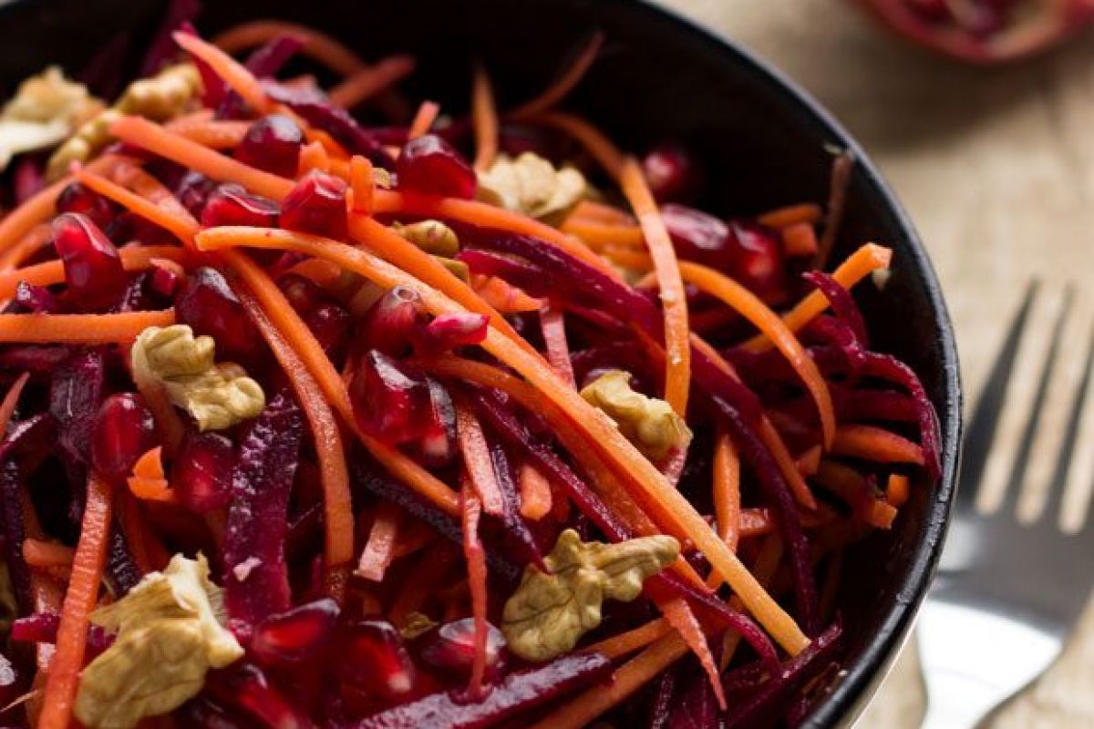 Beet Carrot Pomegranate Salad