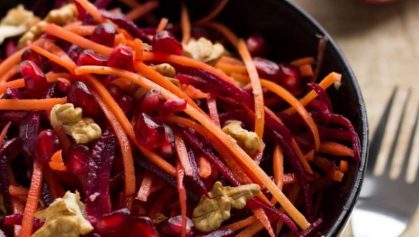 Beet Carrot Pomegranate Salad - #recipe by #eatwell101 - https://www.eatwell101.com/beet-carrot-pomegranate-salad-recipe