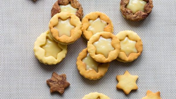 Dulce de Leche Sandwich Cookies - #recipe by #eatwell101 - https://www.eatwell101.com/dulce-de-leche-sandwich-cookies-recipe