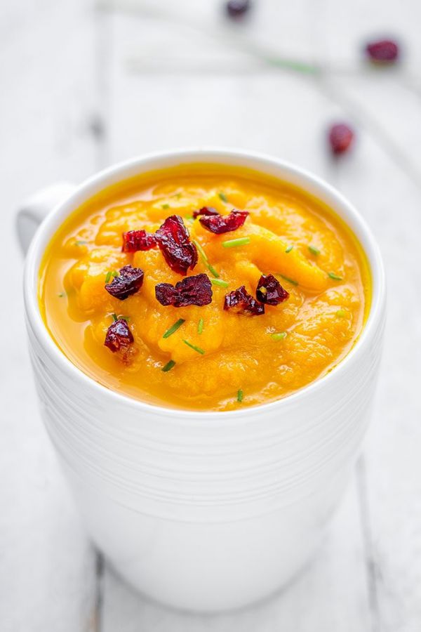 Curried Cranberry Carrot Soup - #recipe by #eatwell101 - https://www.eatwell101.com/curried-cranberry-carrot-soup-recipe