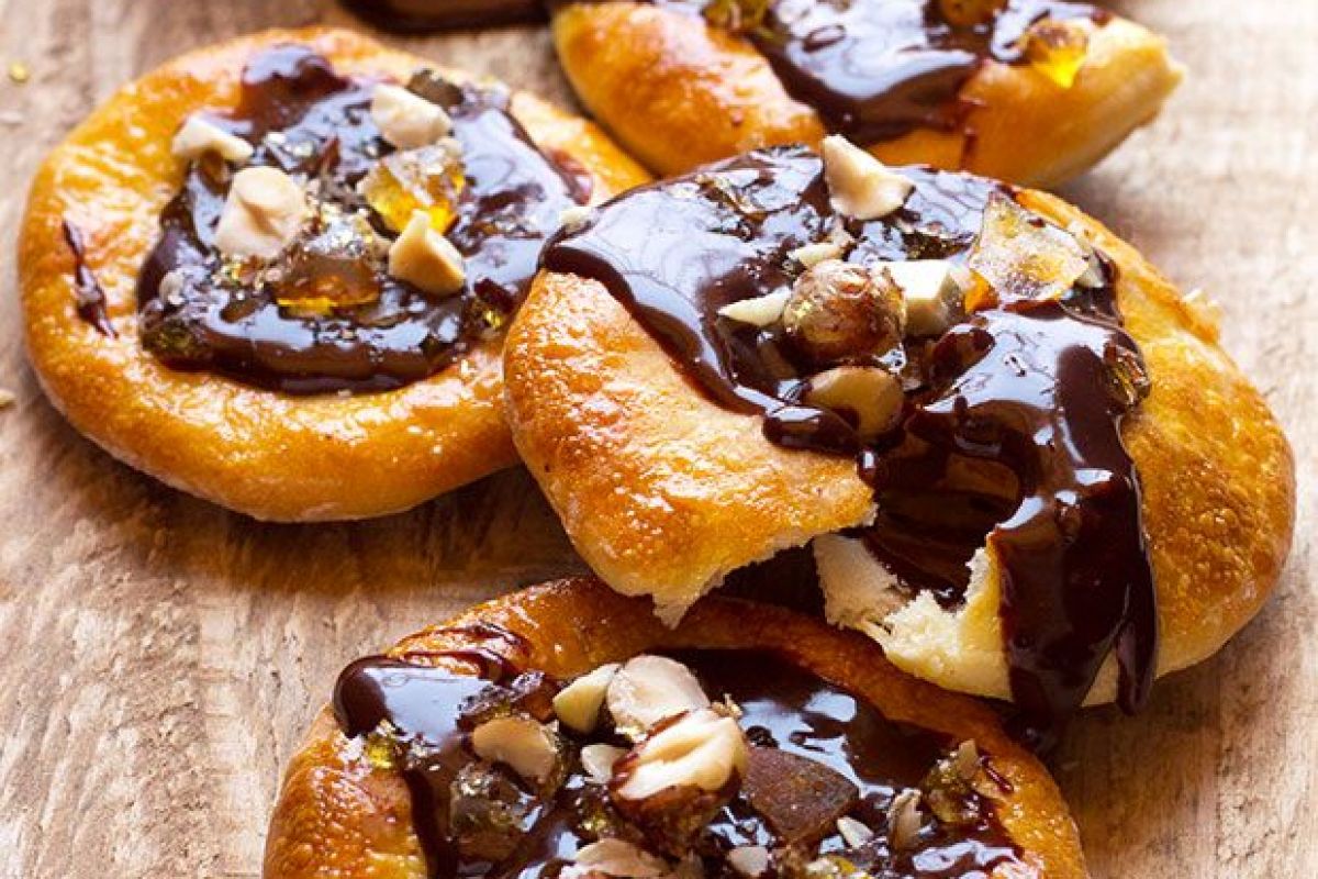 Mini Chocolate Pizzas Recipe