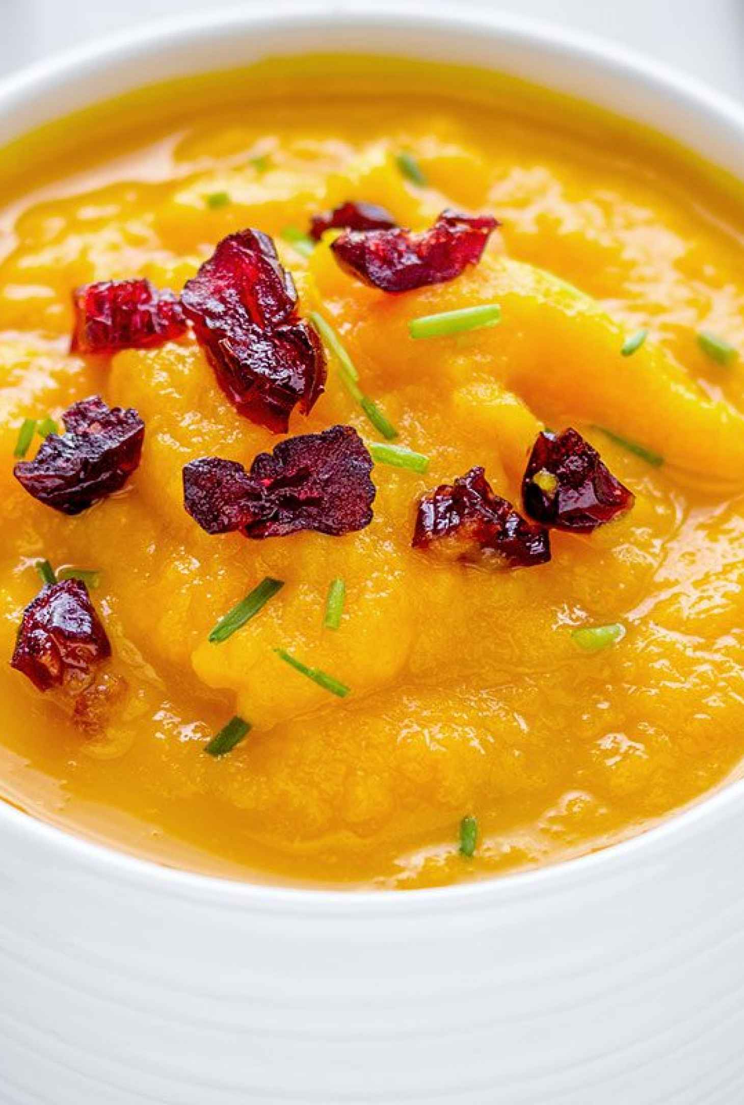 Curried Cranberry Carrot Soup - #recipe by #eatwell101 - https://www.eatwell101.com/curried-cranberry-carrot-soup-recipe