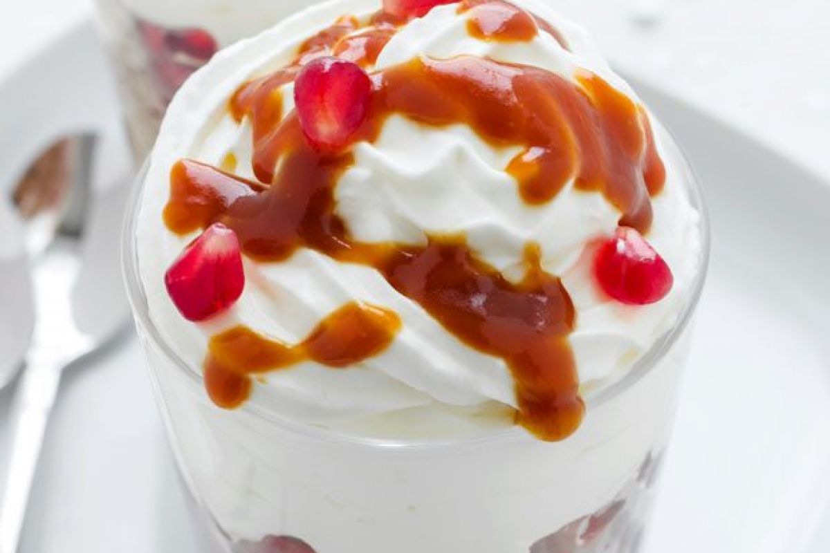 Layered Pomegranate Cheesecake Parfaits