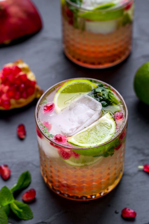 Pomegranate-Mojito-Cocktail-recipe