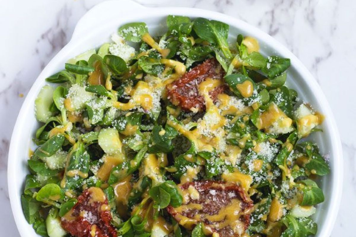 The Best Detox Salad