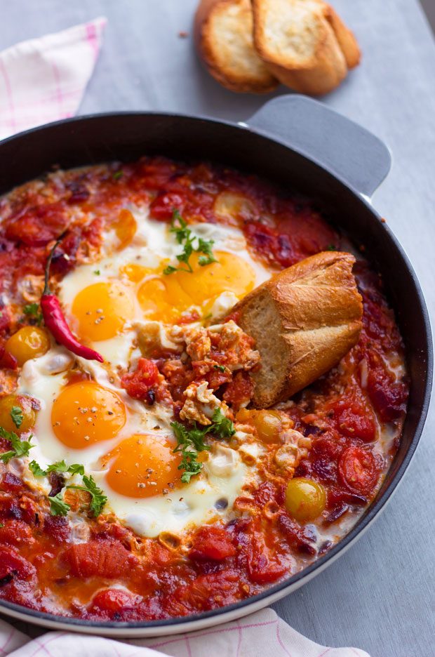 Eggs and Tomato Breakfast Skillet (Easy Holiday Breakfast)