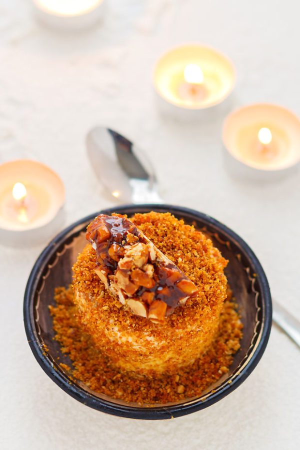 Ice Cream Cake - #recipe by #eatwell101 - https://www.eatwell101.com/hazelnut-praline-ice-cream-cake-recipe