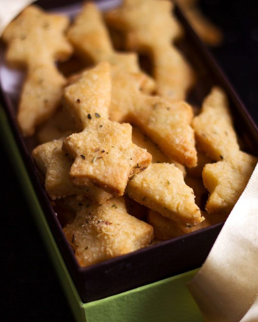 Parmesan Shortbread Cookies - #recipe by #eatwell101 - https://www.eatwell101.com/almond-parmesan-shortbreads-recipe