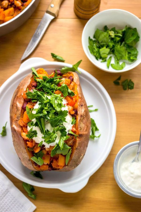 Stuffed Sweet Potato With Vegetable Chili - #recipe by #eatwell101 - https://www.eatwell101.com/stuffed-sweet-potato-with-vegetable-chili