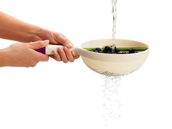 Wash Toss Sweeper Colander