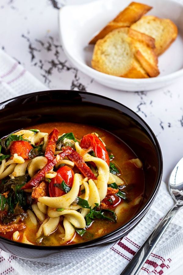 One-Pot Spinach Chorizo Pasta Soup - #recipe by #eatwell101 - https://www.eatwell101.com/one-pot-spinach-chorizo-pasta-soup