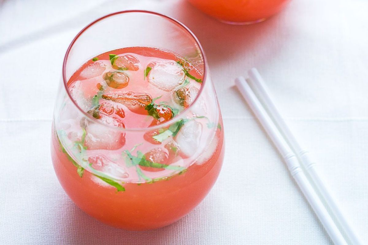 Grapefruit Basil Cocktail
