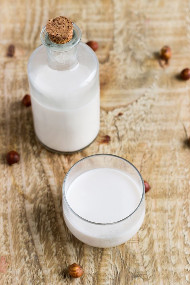 how to make hazelnut milk