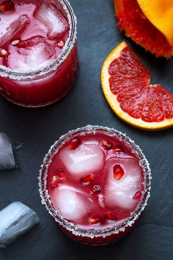 Pomegranate & Grapefruit Gin Cocktail - #recipe by #eatwell101 - https://www.eatwell101.com/pomegranate-grapefruit-gin-cocktail-recipe