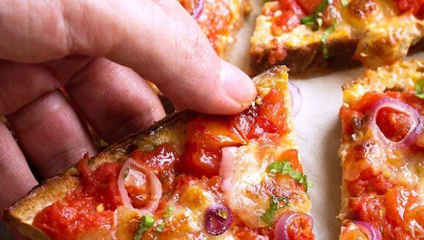 Pizza French Toasts - #recipe by #eatwell101 - https://www.eatwell101.com/pizza-french-toasts-breakfast-recipe